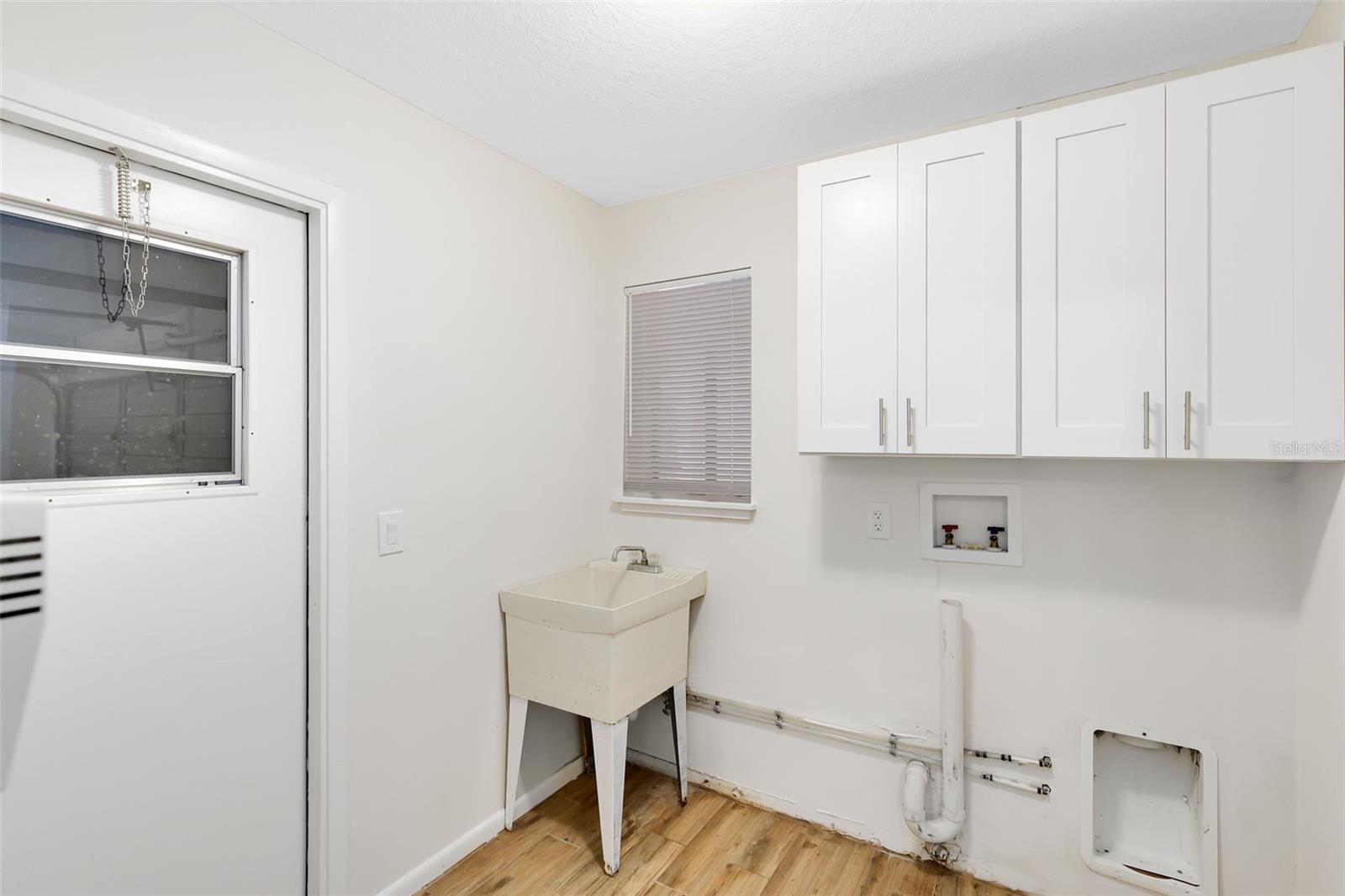 Image 23 of 38 For 1116 Fairway Drive