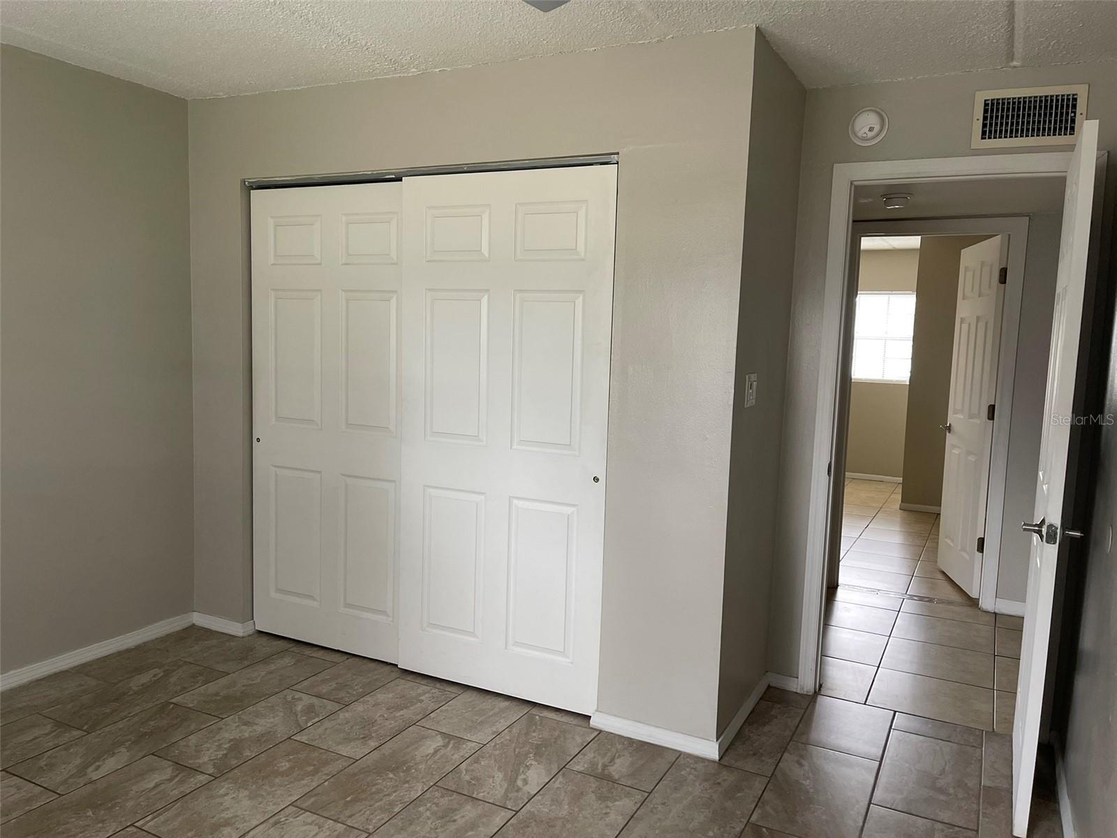 Image 12 of 18 For 525 Conway Road 109