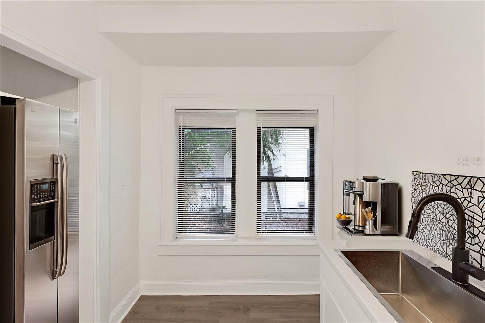 Image 24 of 71 For 96 Esther Street