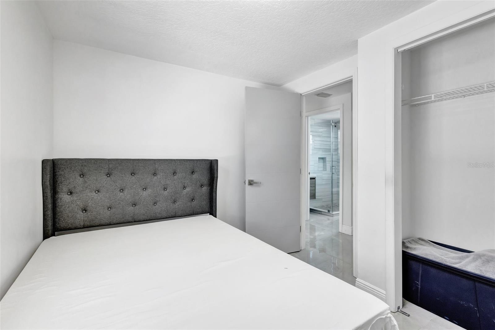 Image 18 of 37 For 217 Marina Drive