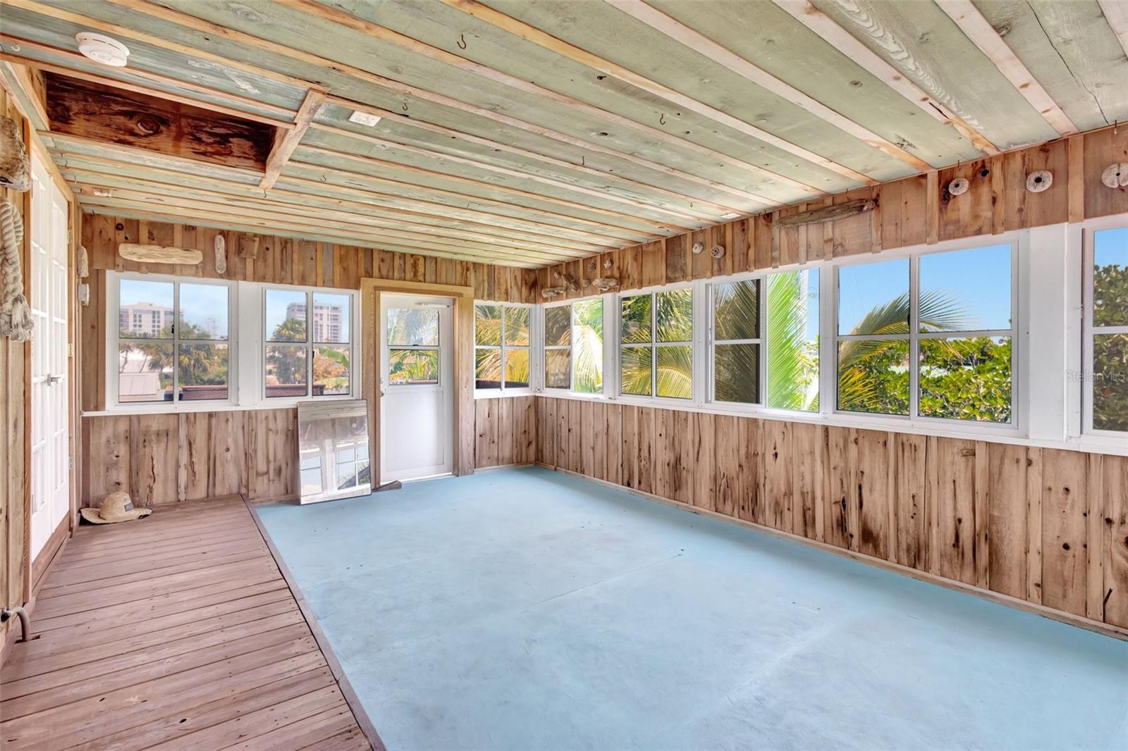 Image 23 of 37 For 217 Marina Drive