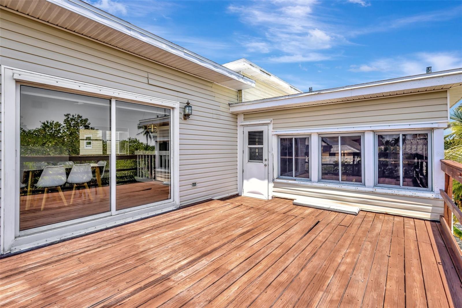 Image 28 of 37 For 217 Marina Drive