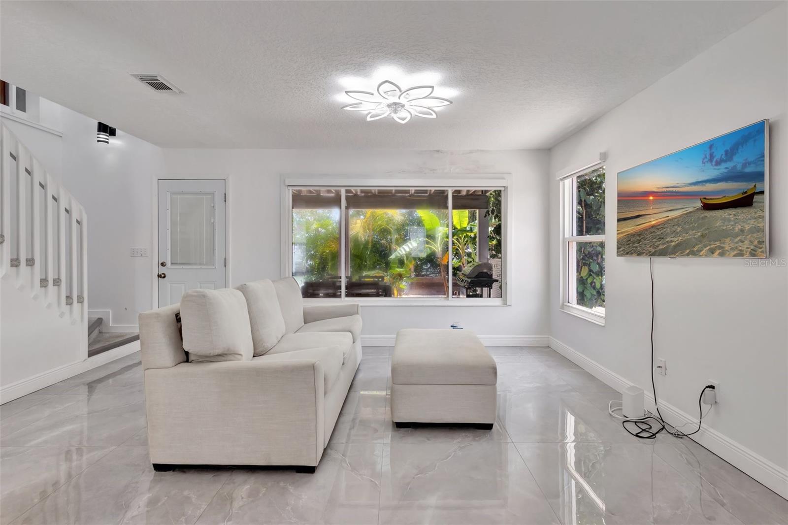 Image 6 of 37 For 217 Marina Drive