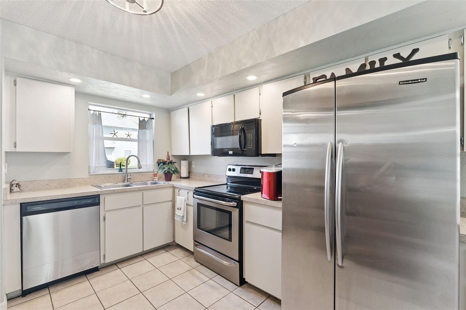 Image 15 of 46 For 721 Laurel Bay Circle