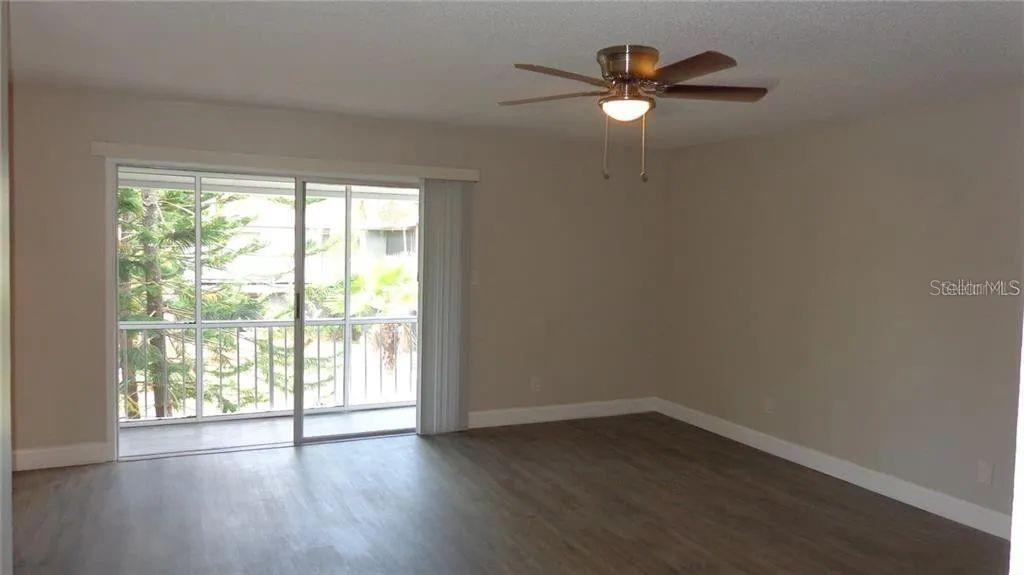 Image 4 of 13 For 3060 George Mason Avenue 10c