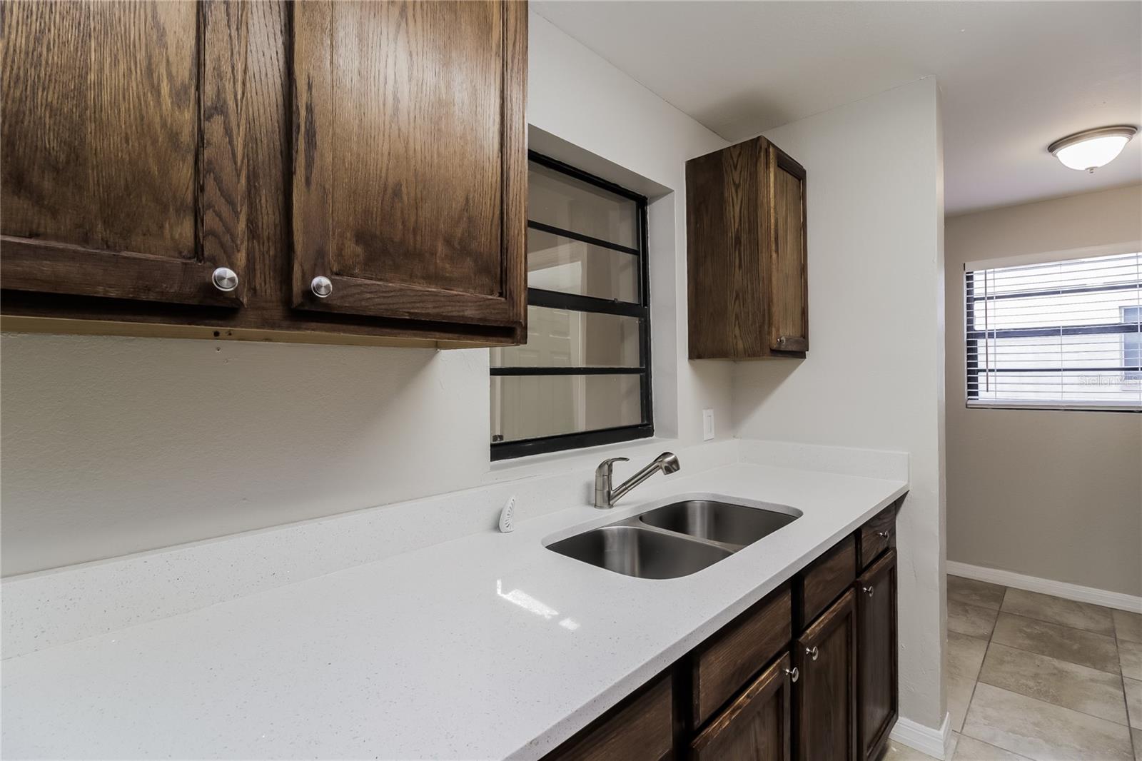 Image 5 of 16 For 1236 Merritt Street