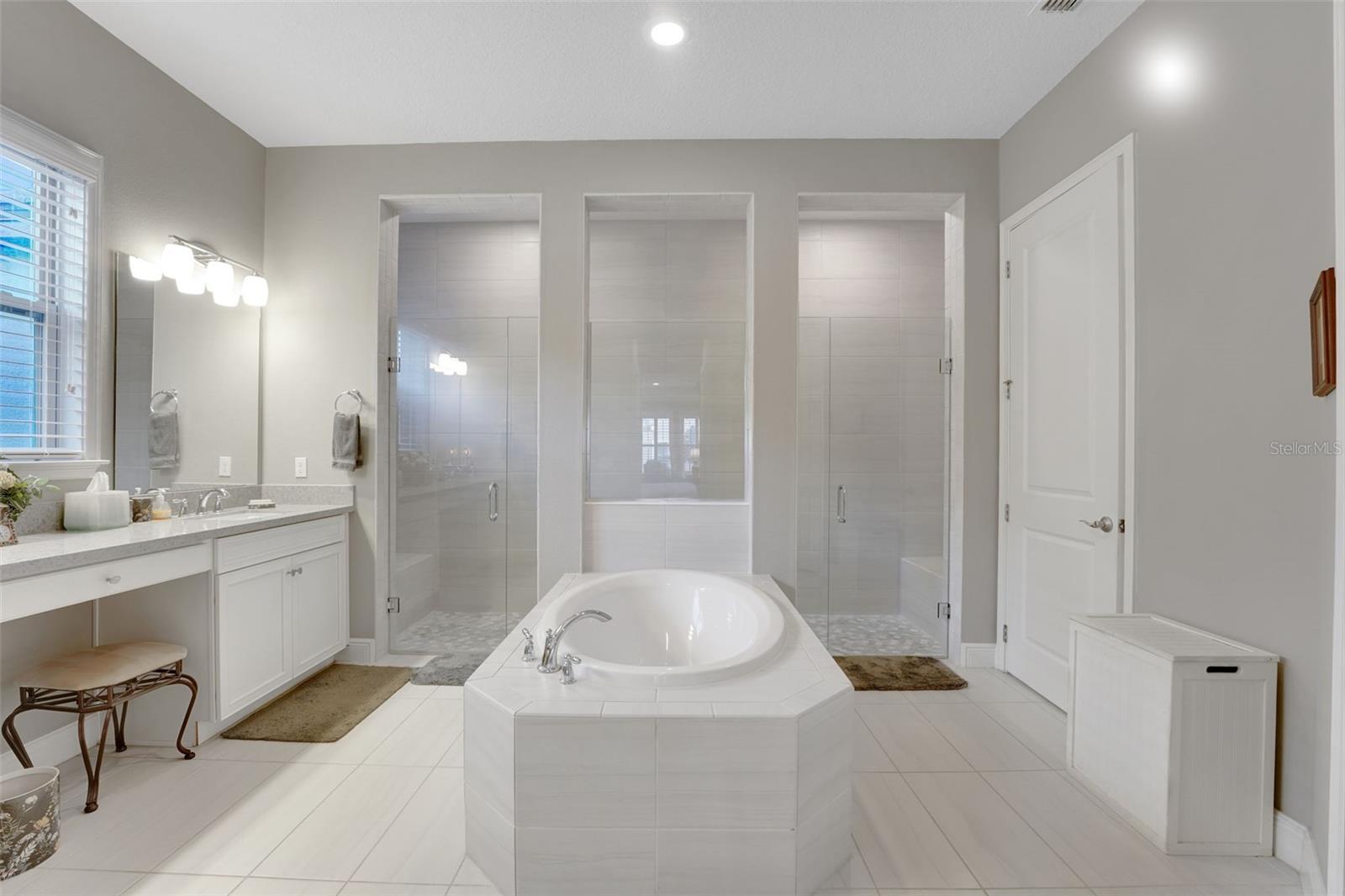 Image 27 of 48 For 1420 Oil Lamp Cove