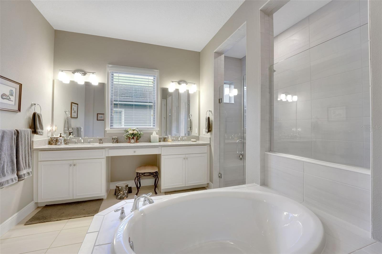 Image 28 of 48 For 1420 Oil Lamp Cove