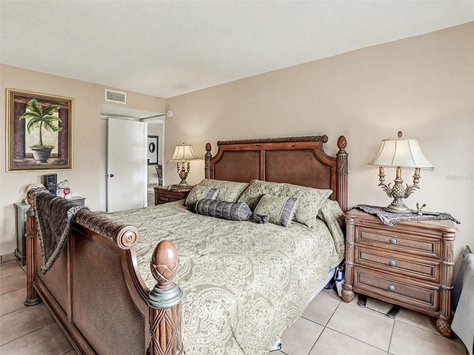 Image 16 of 28 For 1052 Lotus Cove Court 733