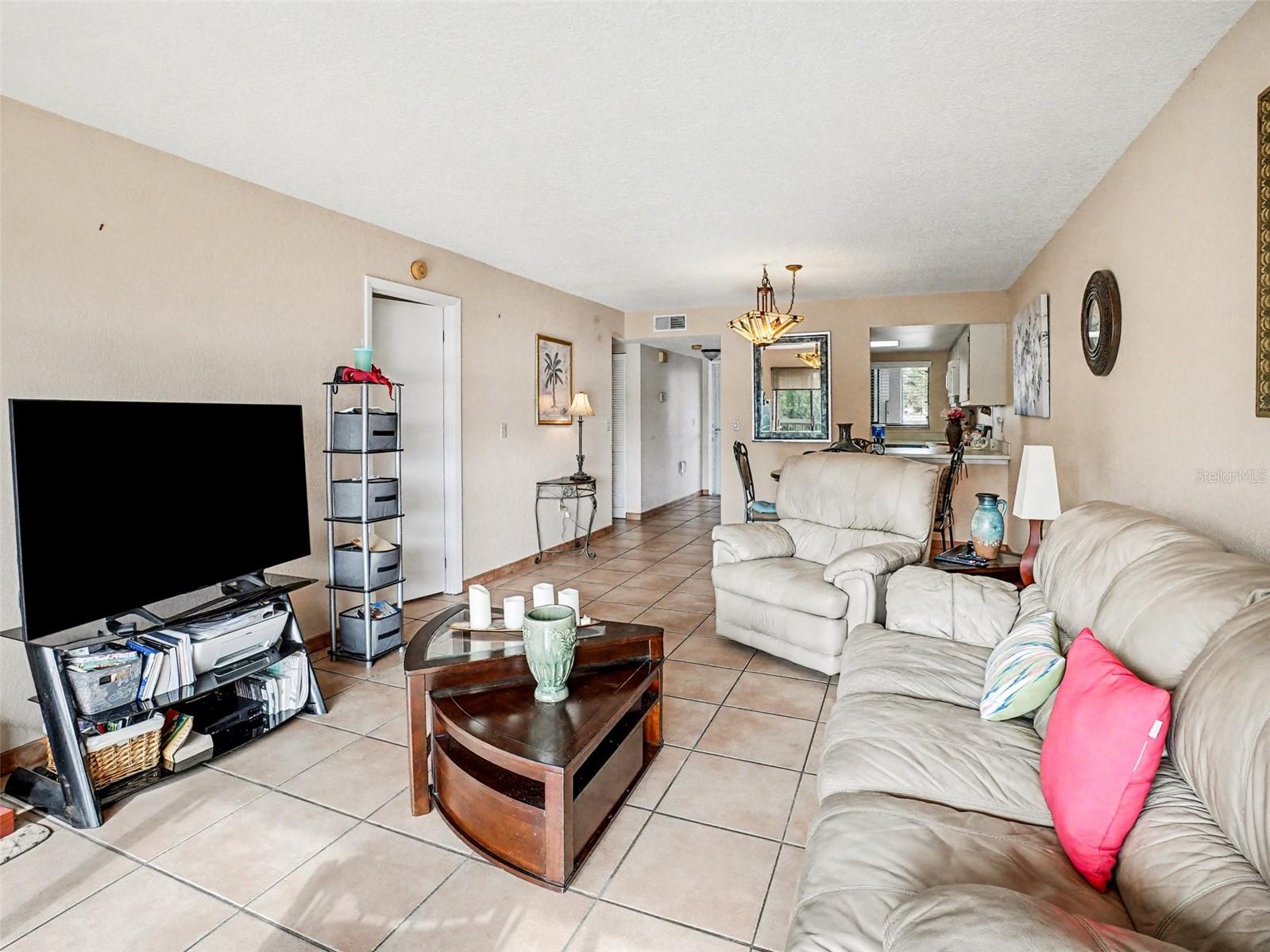 Image 7 of 28 For 1052 Lotus Cove Court 733