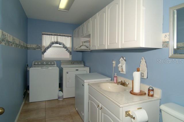 Image 20 of 29 For 124 Country Lakes Circle