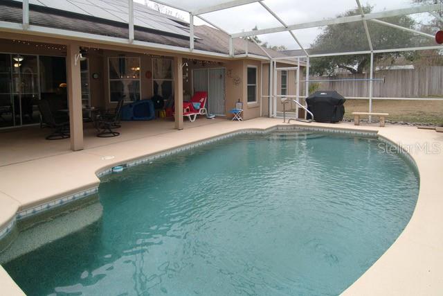 Image 24 of 29 For 124 Country Lakes Circle