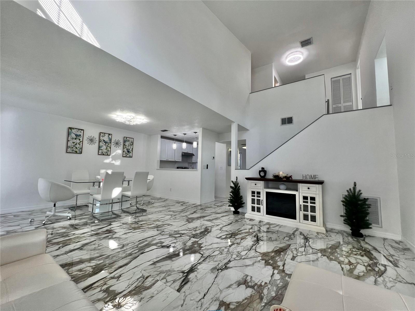 Image 9 of 77 For 540 Sheridan Drive