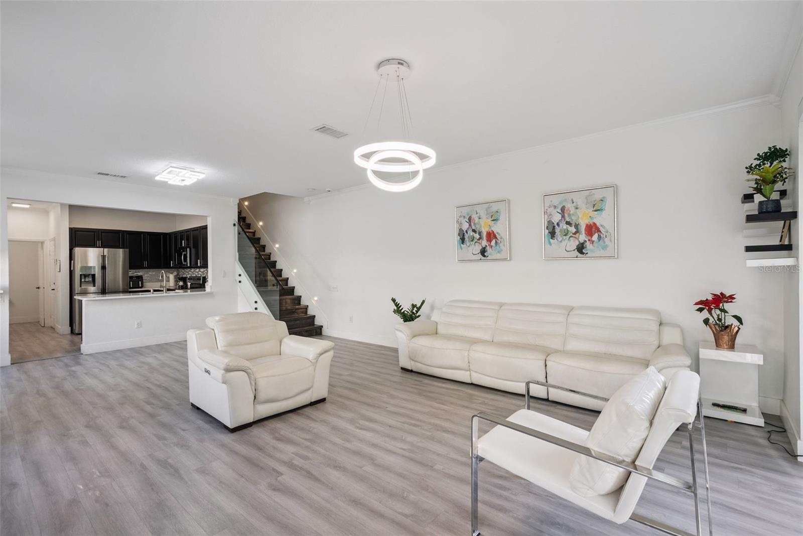 Image 10 of 47 For 1552 Florentino Lane