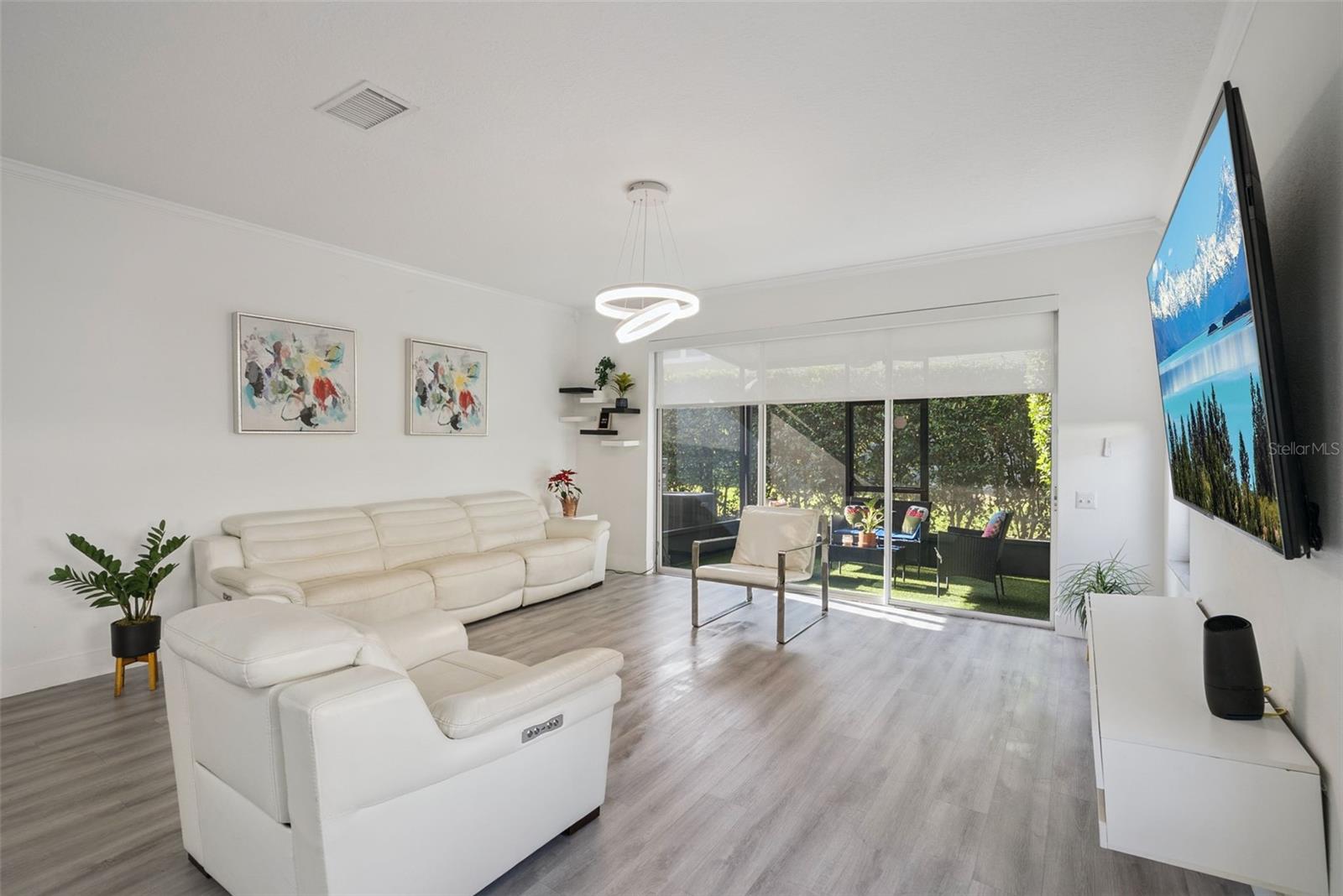 Image 13 of 47 For 1552 Florentino Lane