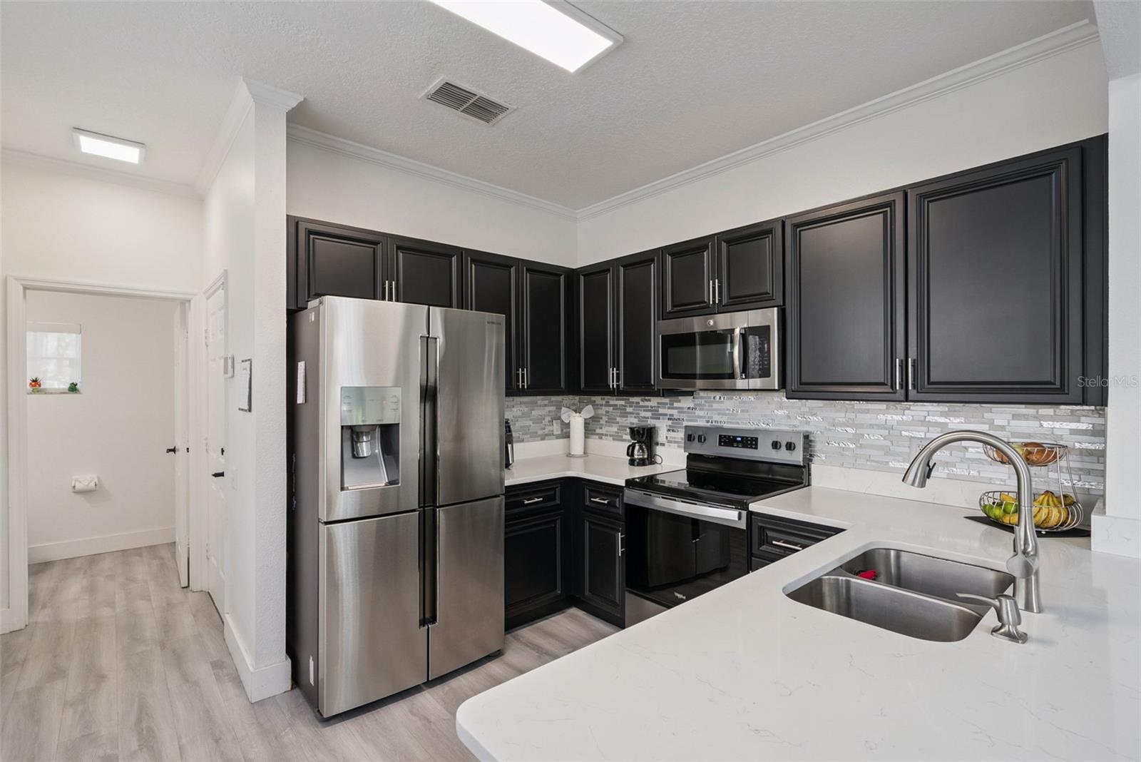 Image 18 of 47 For 1552 Florentino Lane