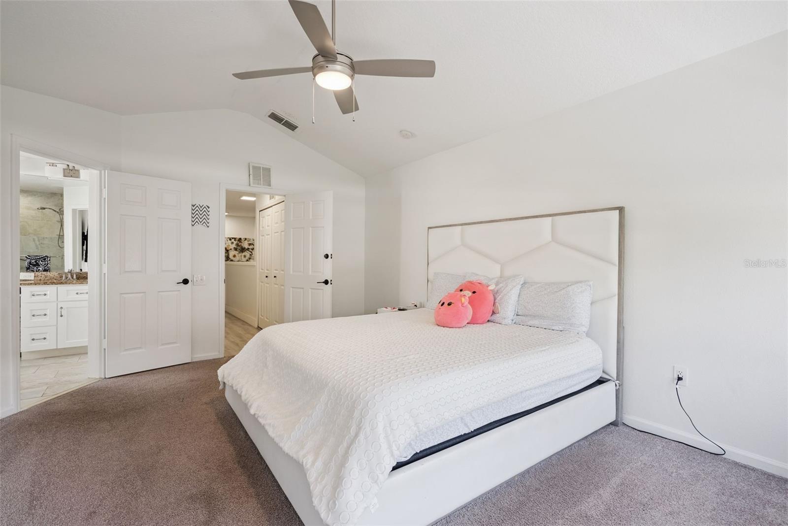 Image 21 of 47 For 1552 Florentino Lane