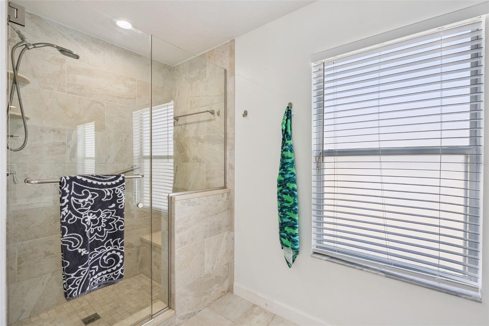 Image 26 of 47 For 1552 Florentino Lane