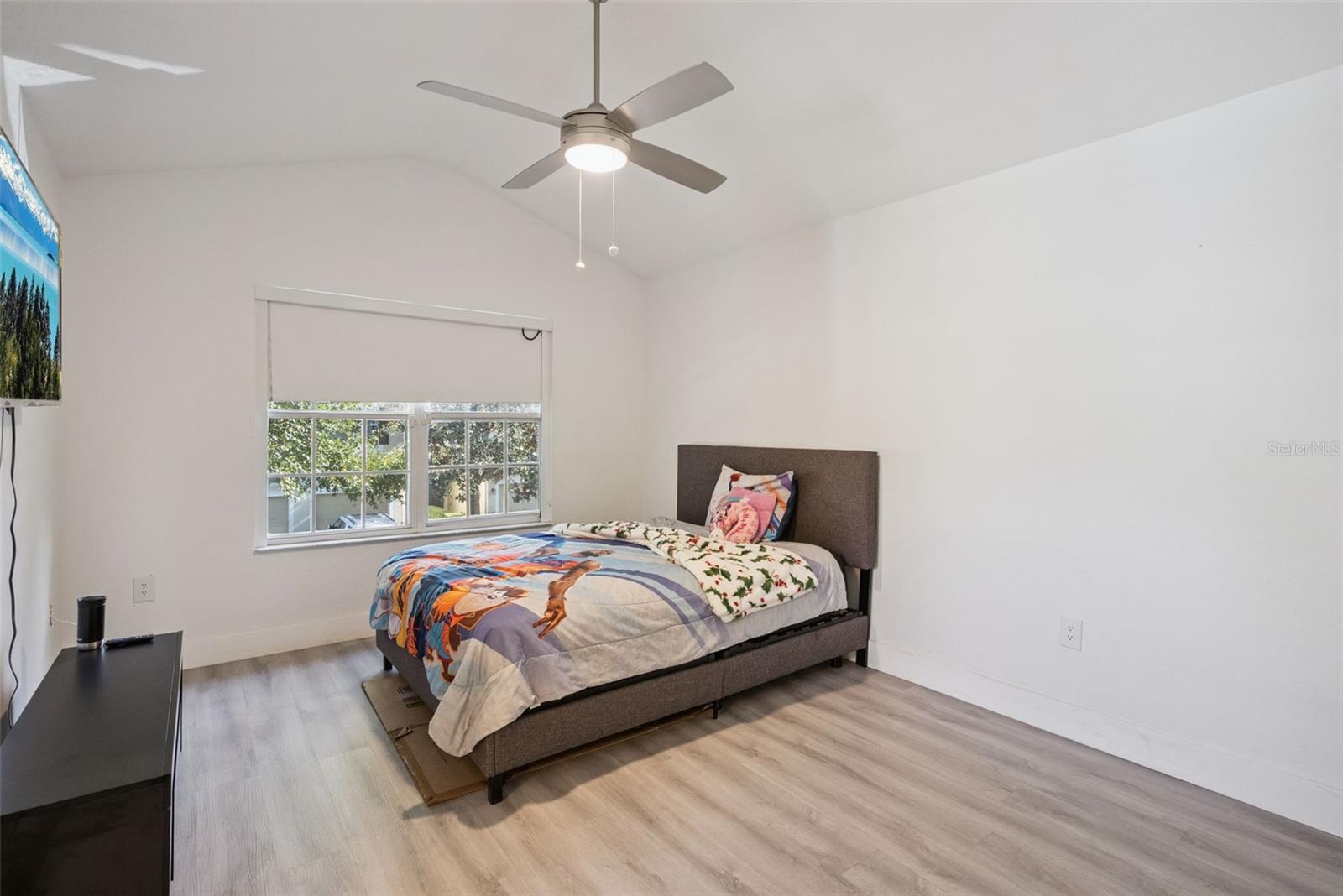 Image 29 of 47 For 1552 Florentino Lane