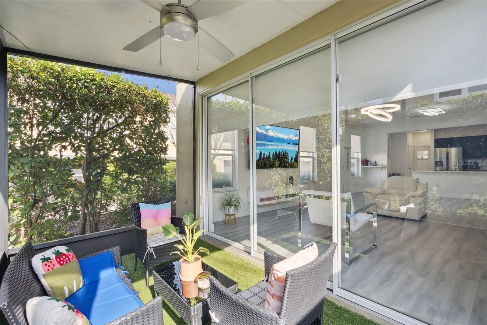 Image 35 of 47 For 1552 Florentino Lane