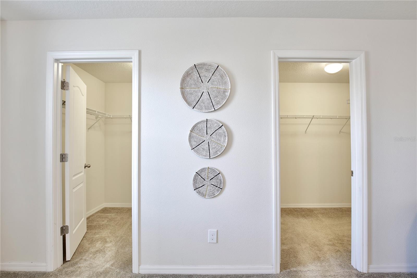 Image 22 of 56 For 6049 Fender Court