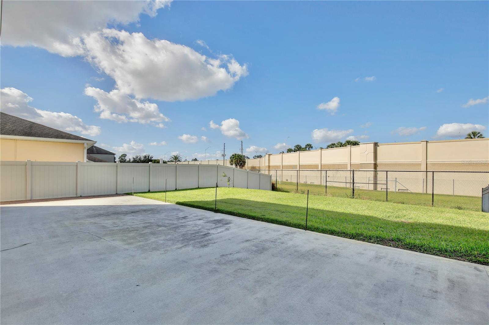 Image 35 of 56 For 6049 Fender Court