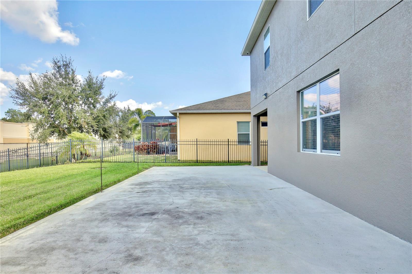 Image 36 of 56 For 6049 Fender Court