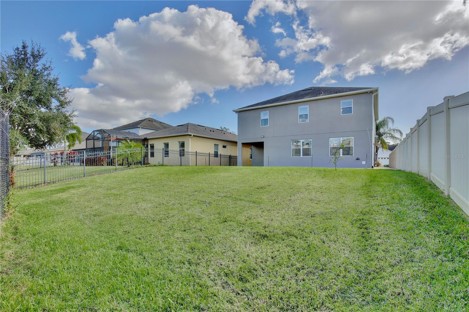 Image 38 of 56 For 6049 Fender Court