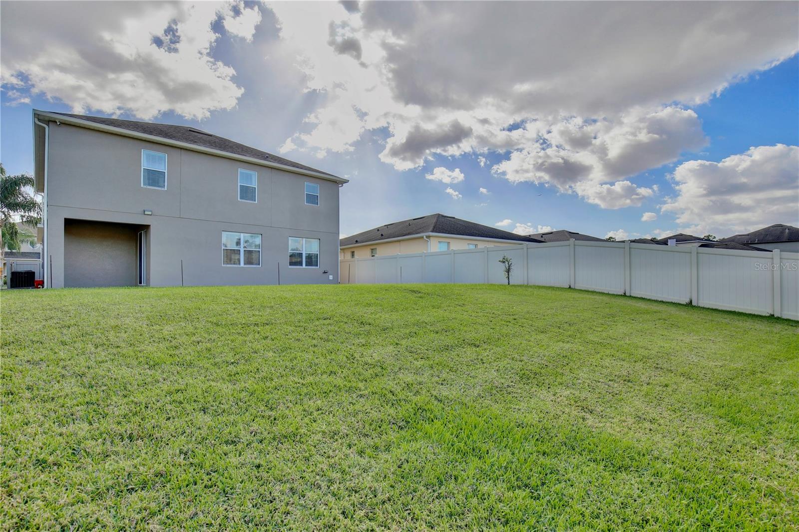 Image 39 of 56 For 6049 Fender Court