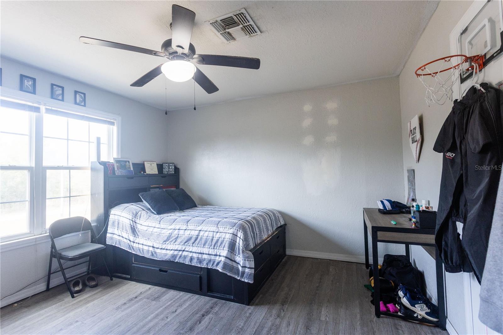 Image 33 of 63 For 1159 Valencia Heights Avenue