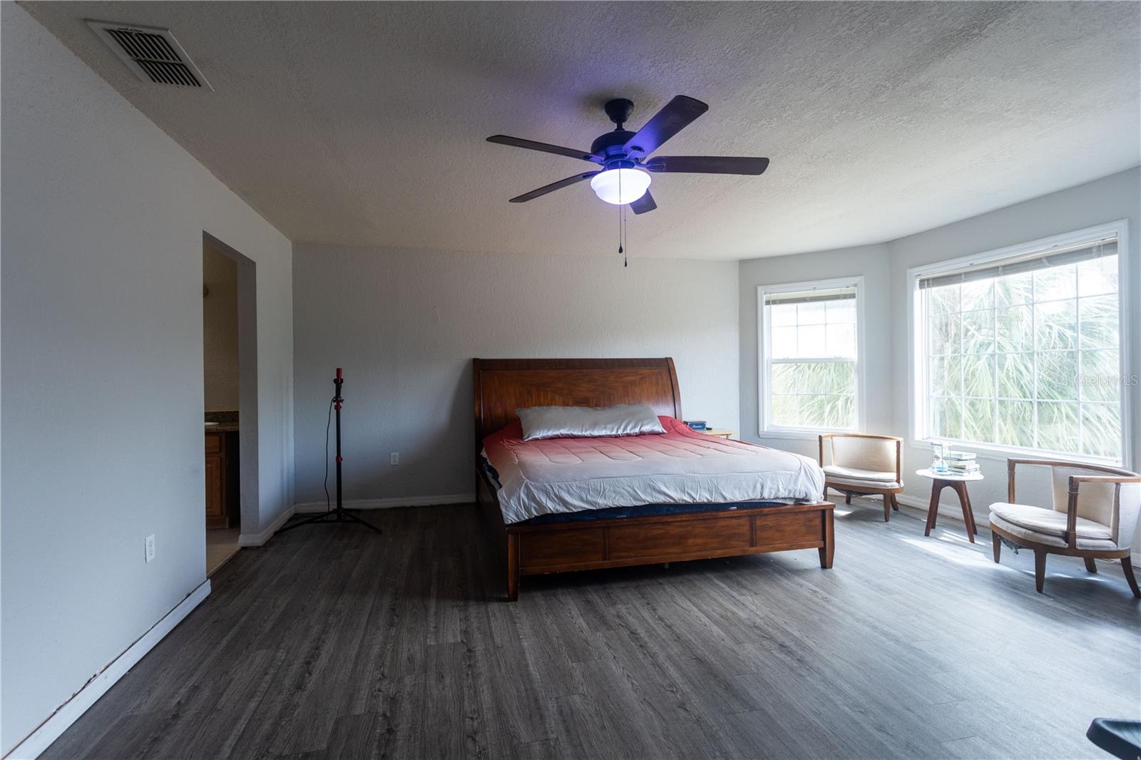 Image 42 of 63 For 1159 Valencia Heights Avenue