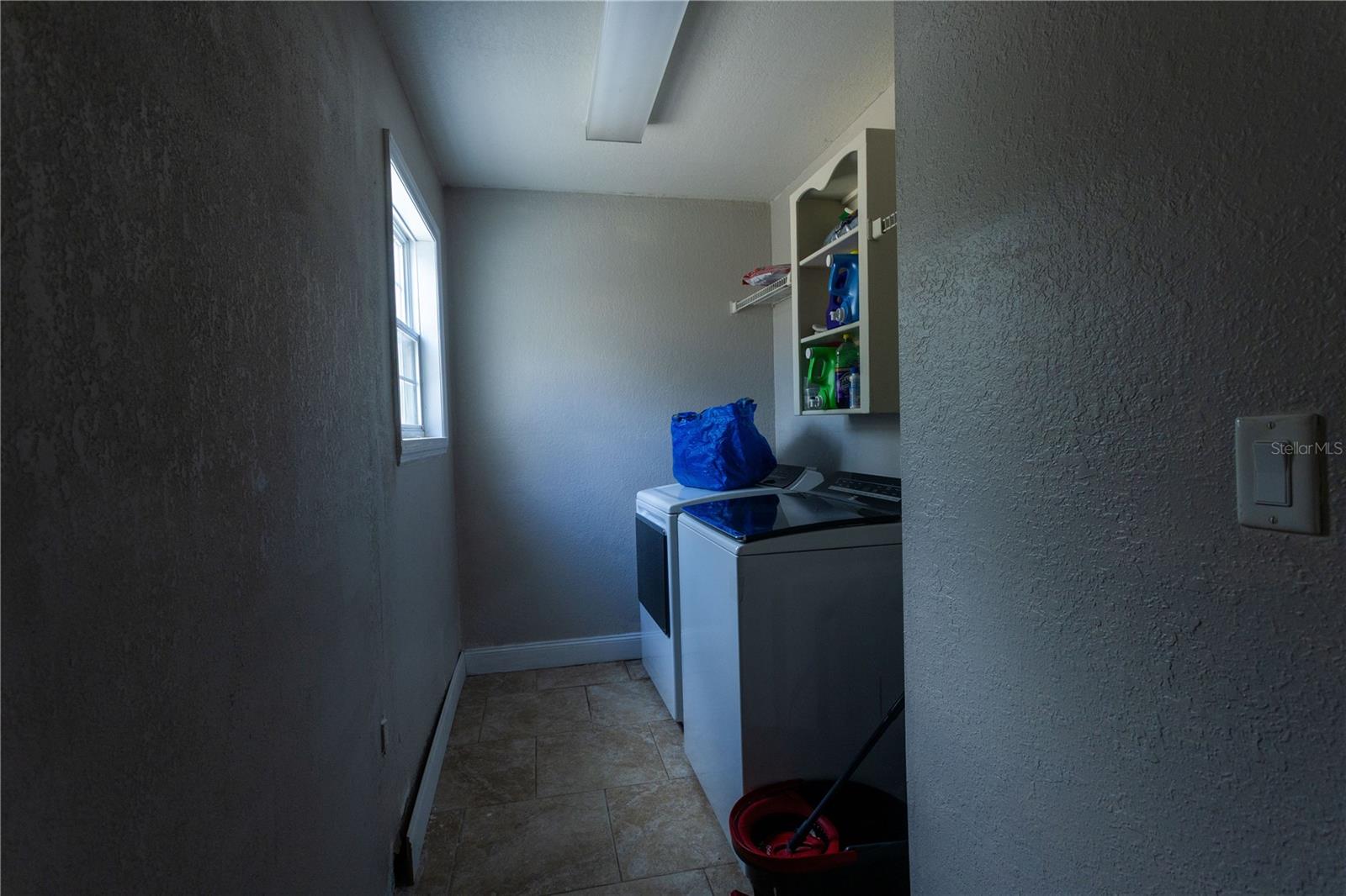 Image 55 of 63 For 1159 Valencia Heights Avenue