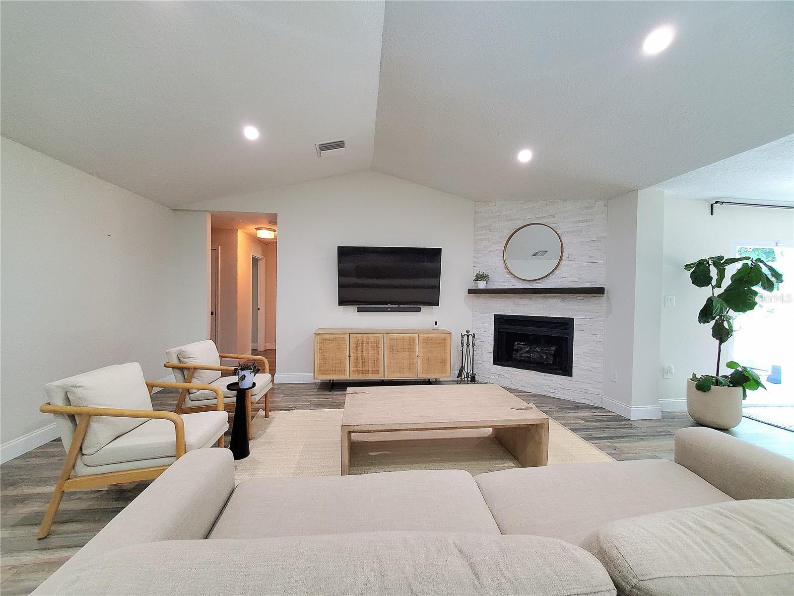 Image 13 of 65 For 6522 Hidden Beach Circle