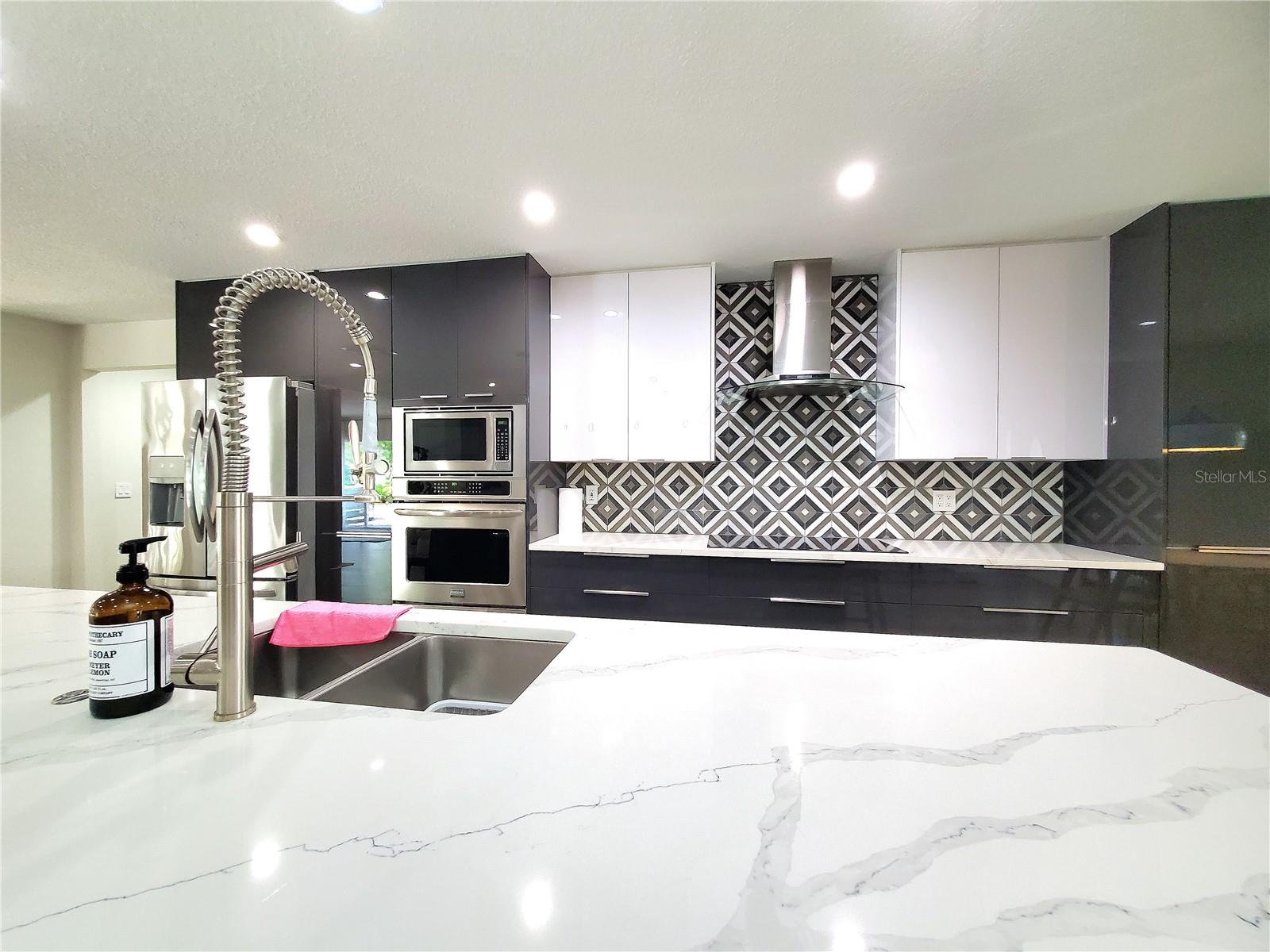 Image 17 of 65 For 6522 Hidden Beach Circle