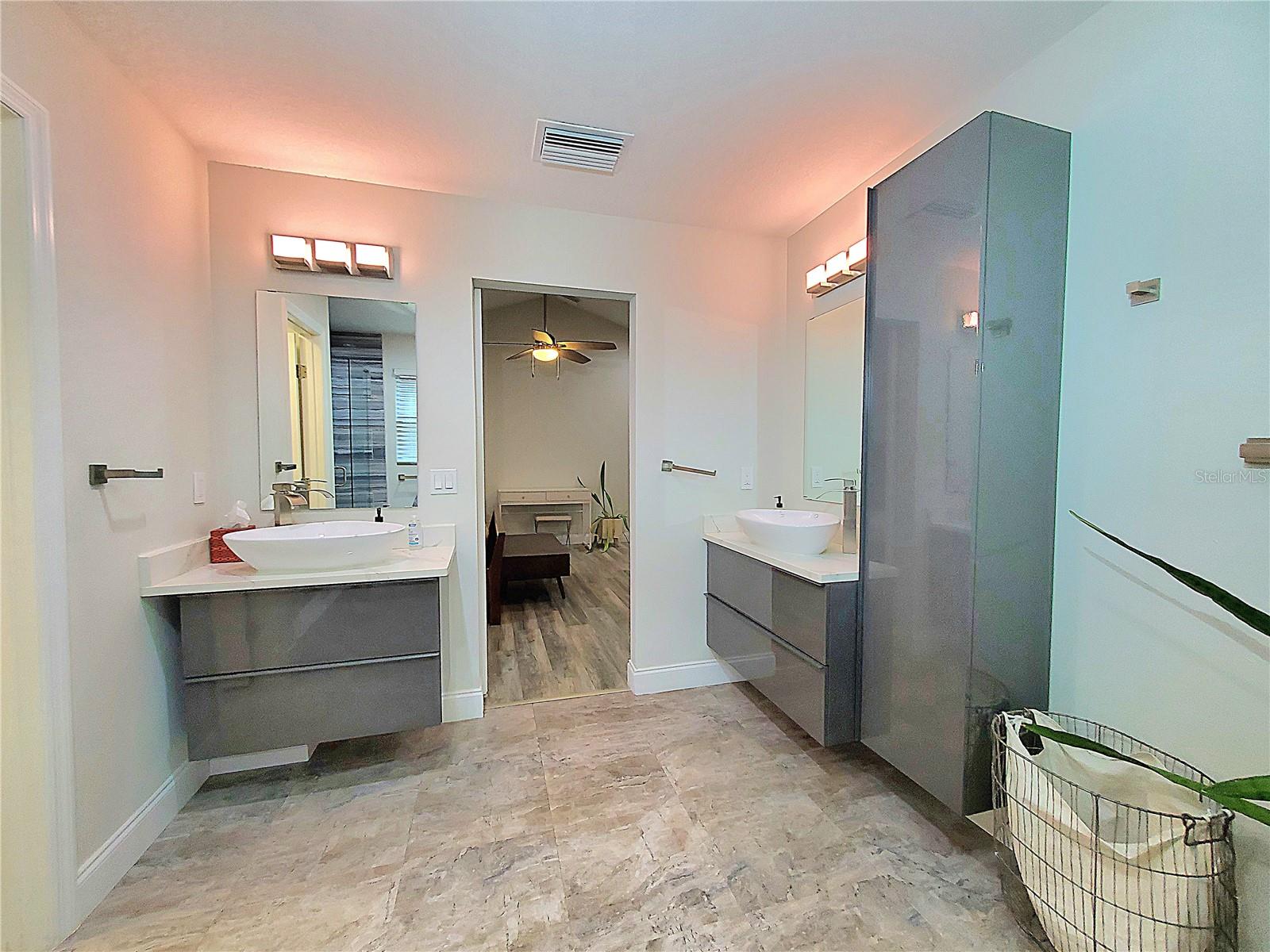 Image 31 of 65 For 6522 Hidden Beach Circle