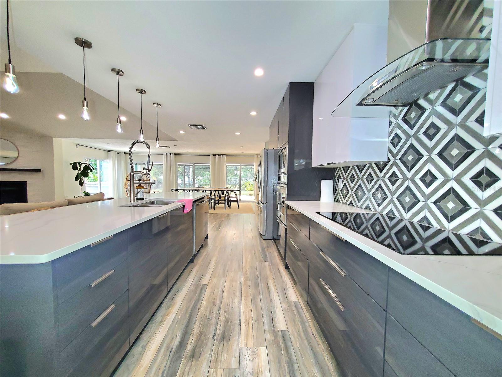 Image 7 of 65 For 6522 Hidden Beach Circle