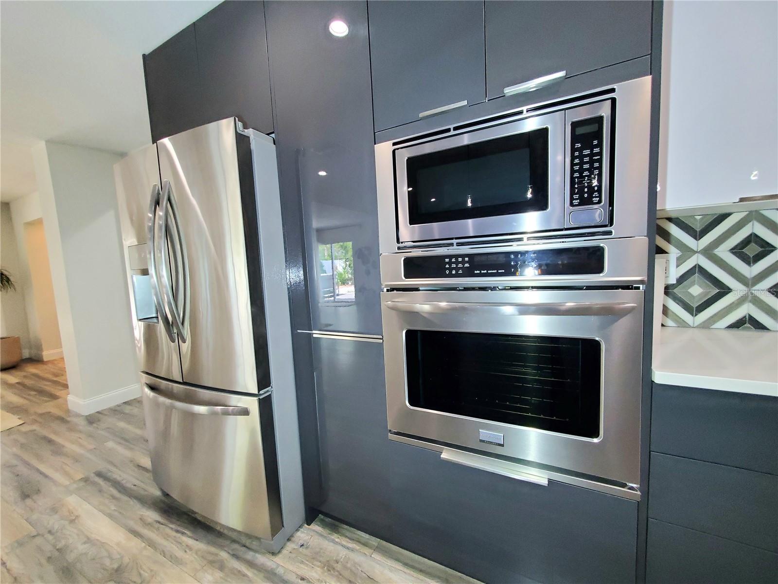 Image 9 of 65 For 6522 Hidden Beach Circle