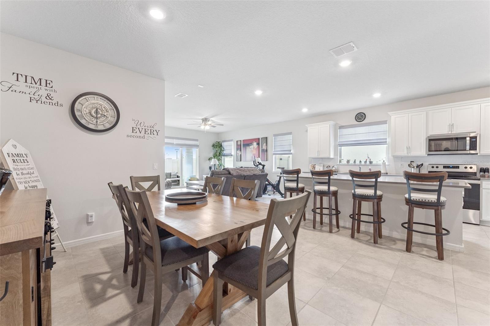 Image 13 of 63 For 1989 Spring Shower Circle