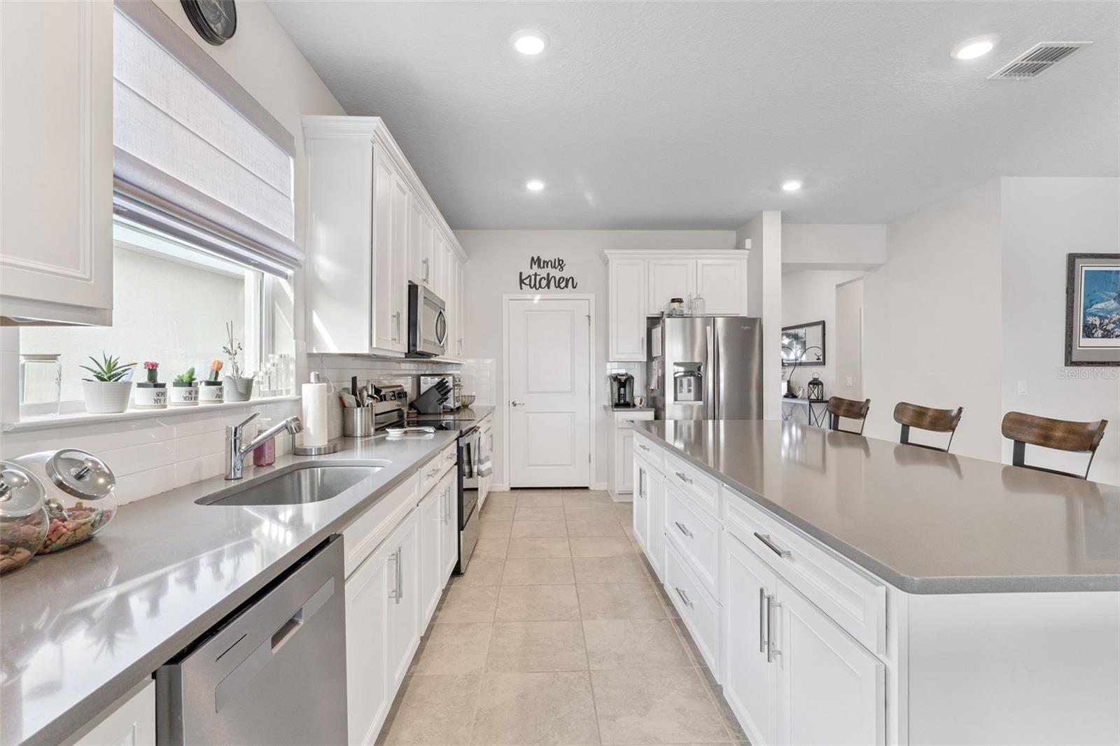 Image 19 of 63 For 1989 Spring Shower Circle