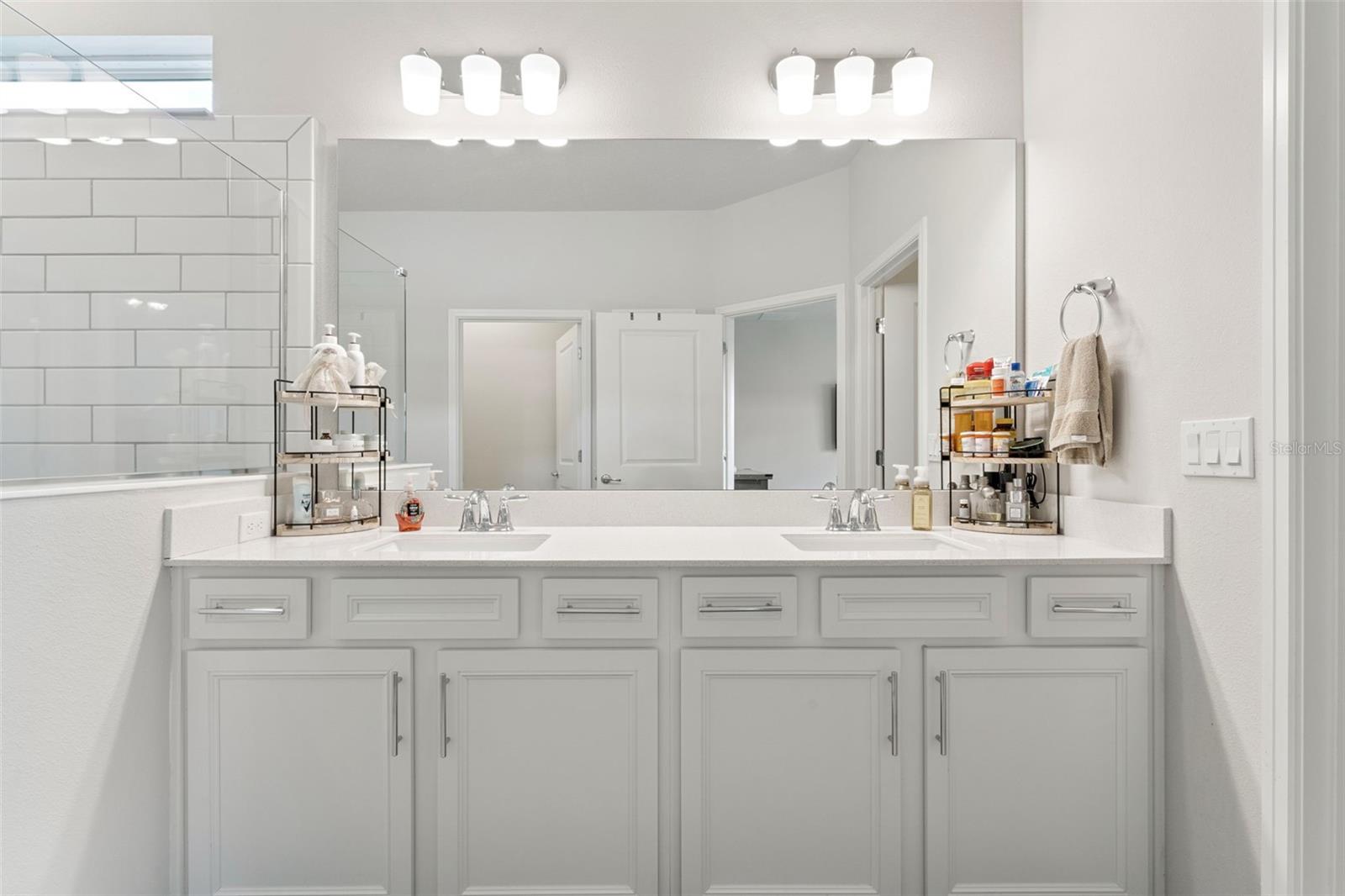 Image 25 of 63 For 1989 Spring Shower Circle