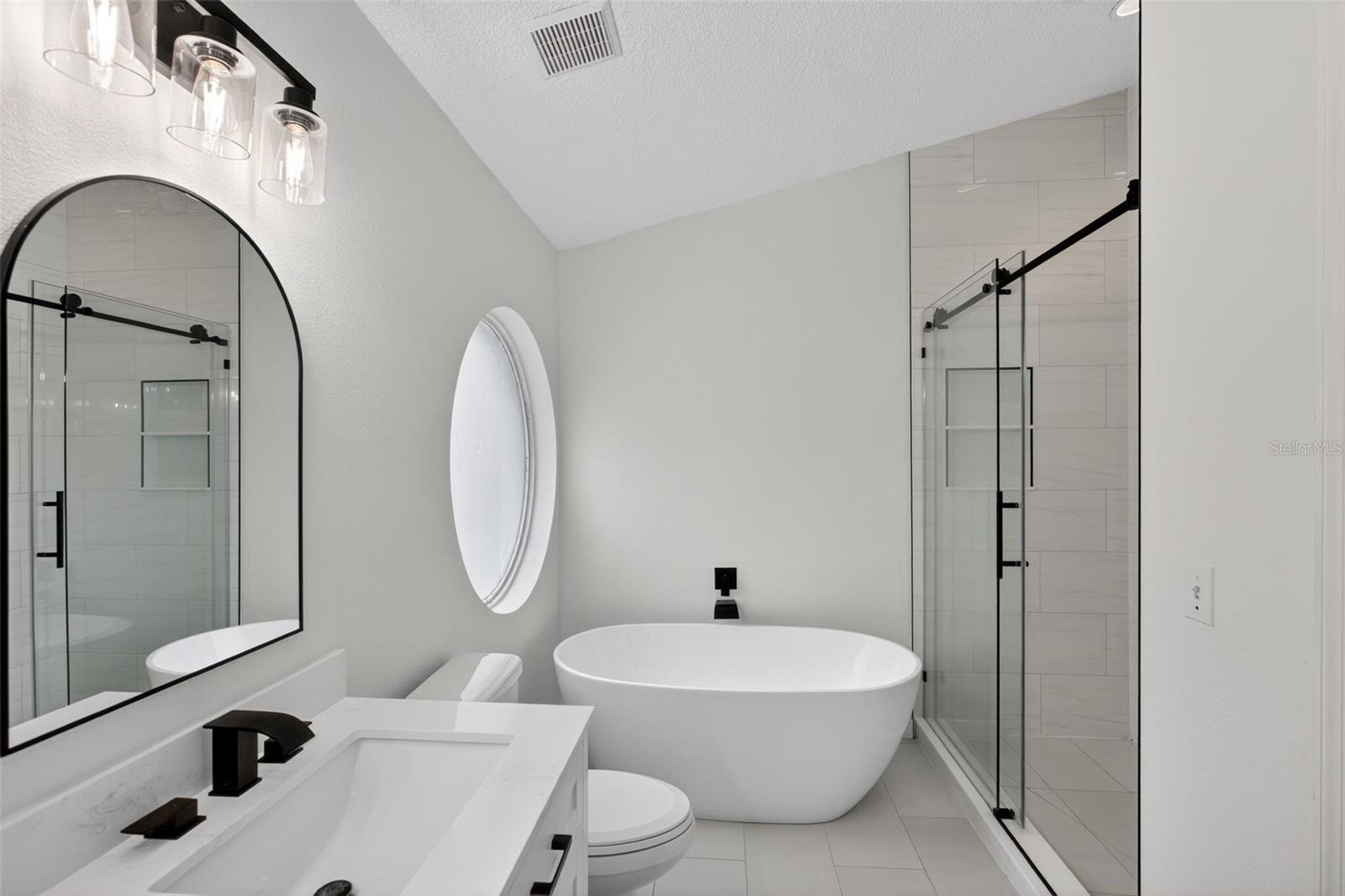 Image 38 of 47 For 212 Lytton Circle