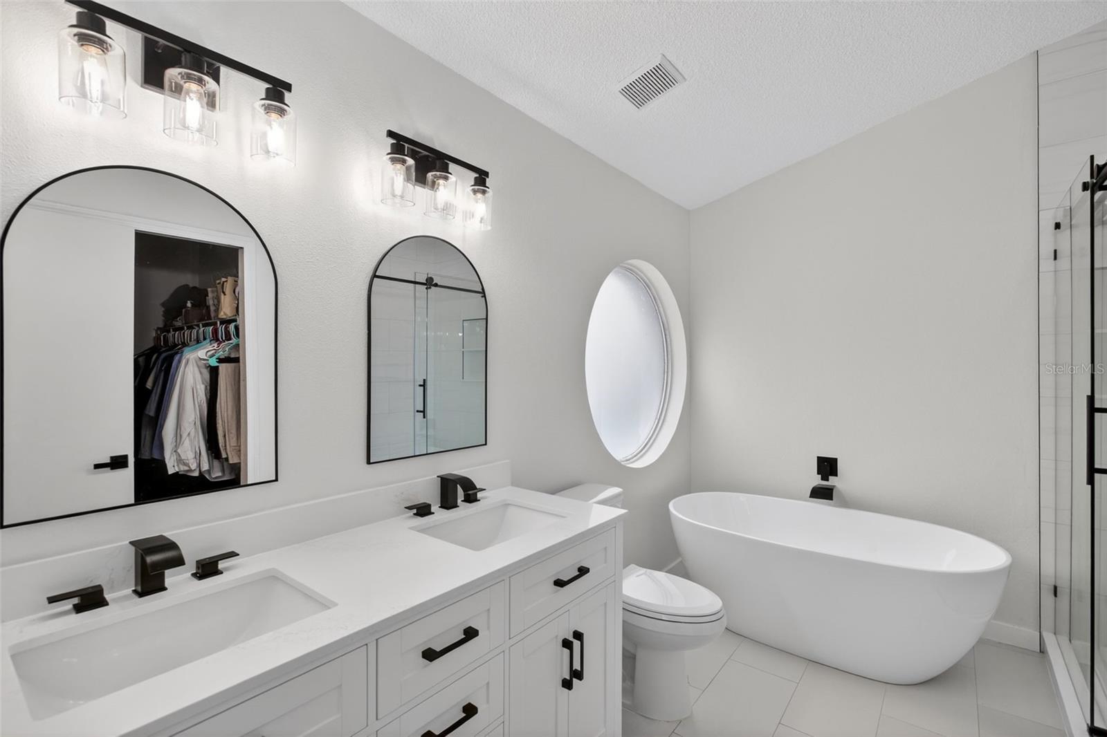 Image 39 of 47 For 212 Lytton Circle