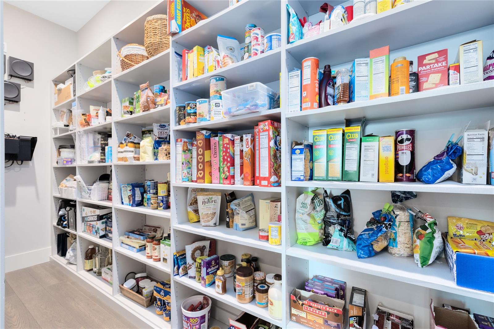 Image 10 of 82 For 9392 Dugard Court