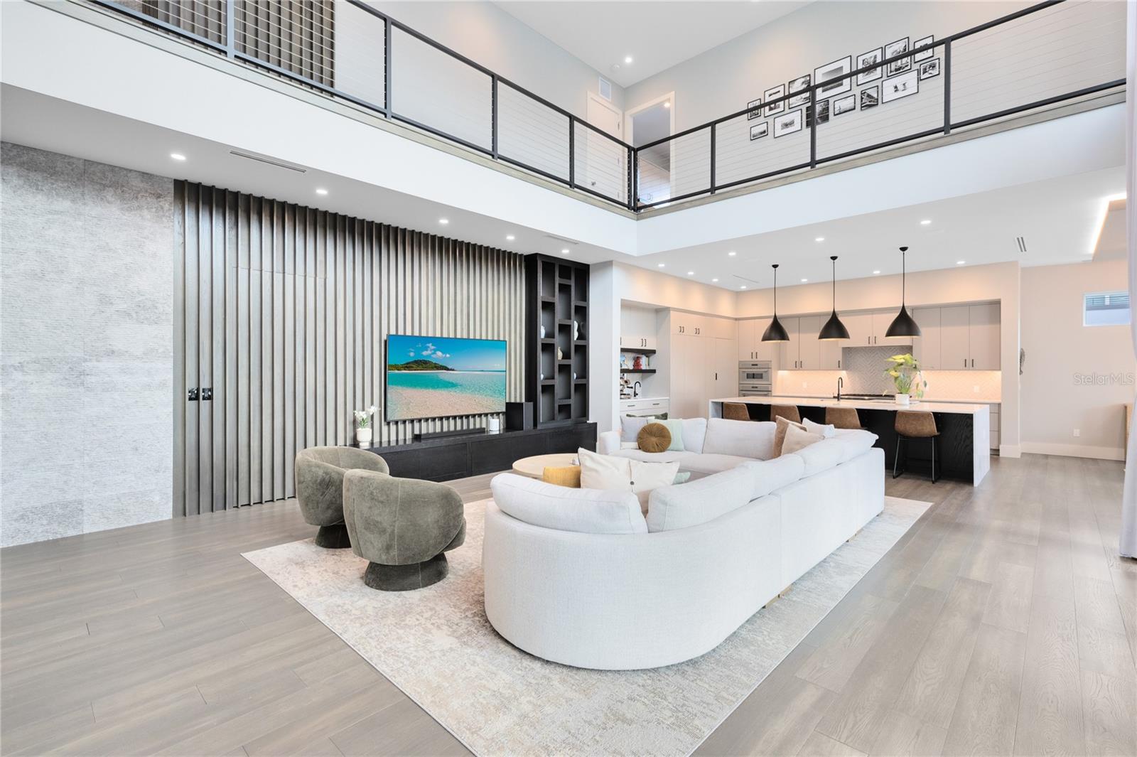 Image 17 of 82 For 9392 Dugard Court