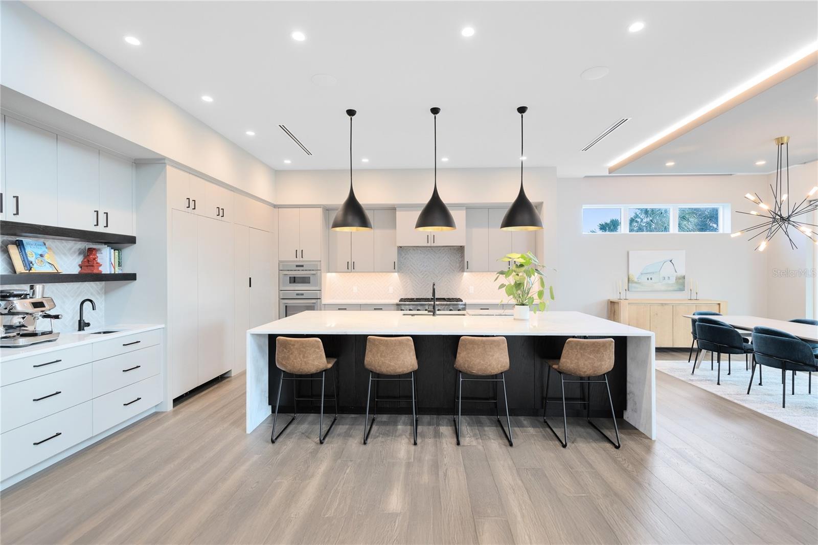 Image 5 of 82 For 9392 Dugard Court