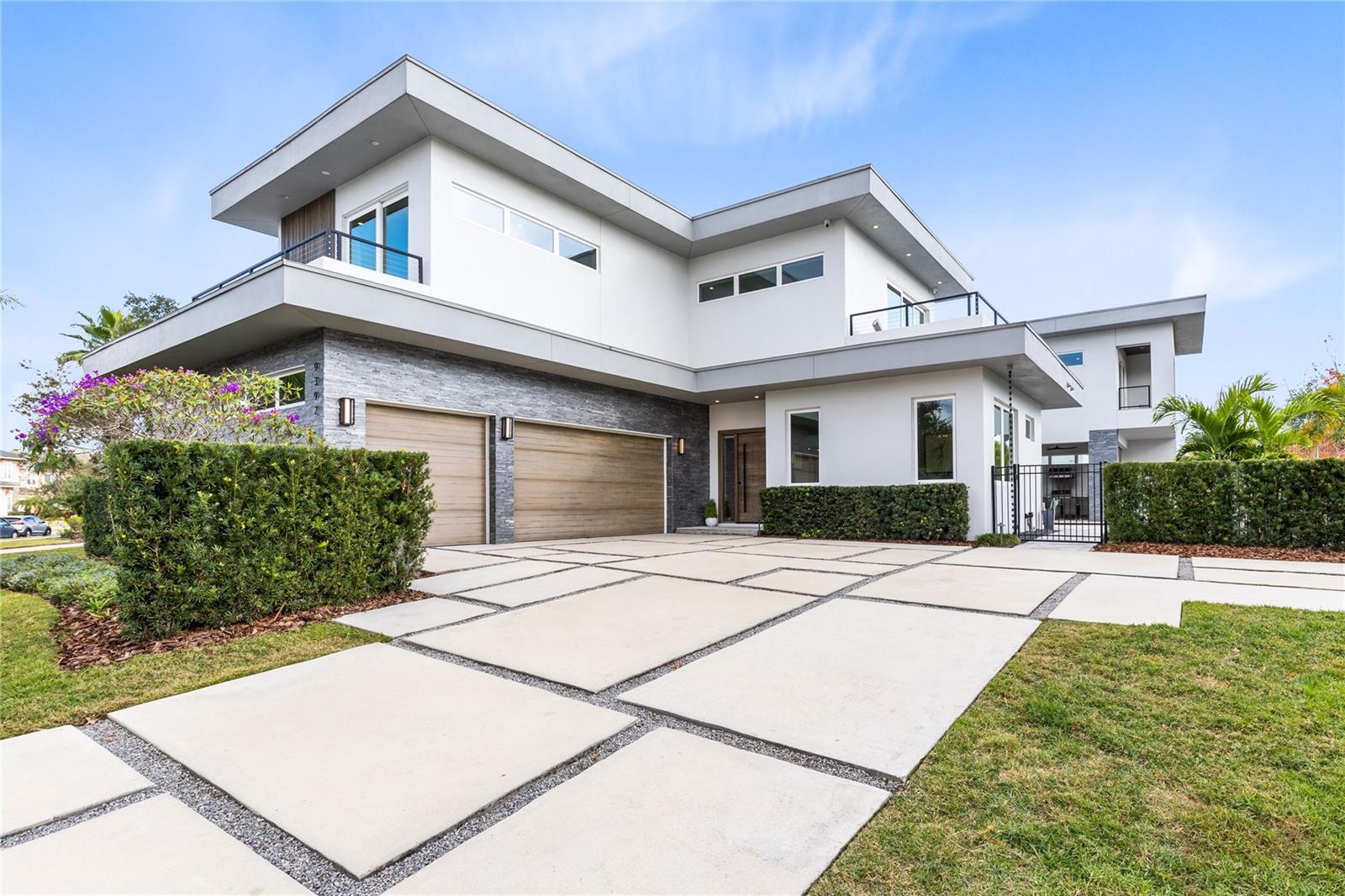 Image 62 of 82 For 9392 Dugard Court