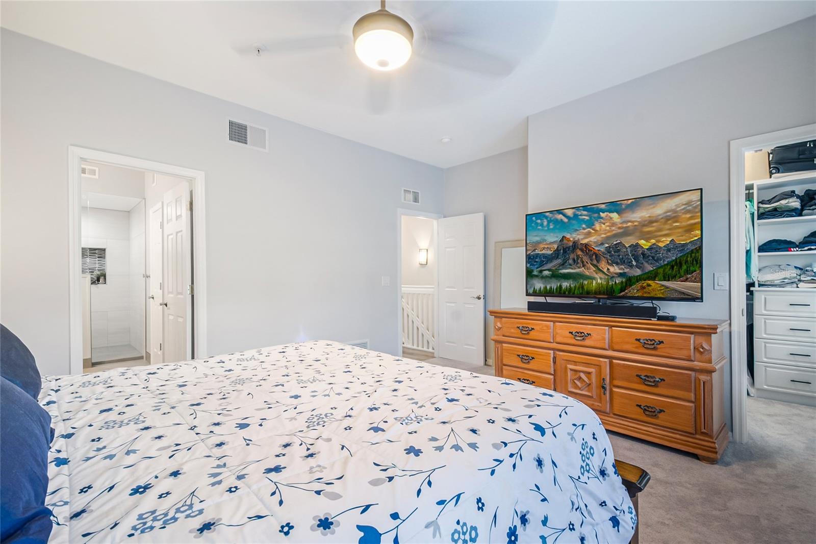 Image 33 of 59 For 4500 Virginia Drive