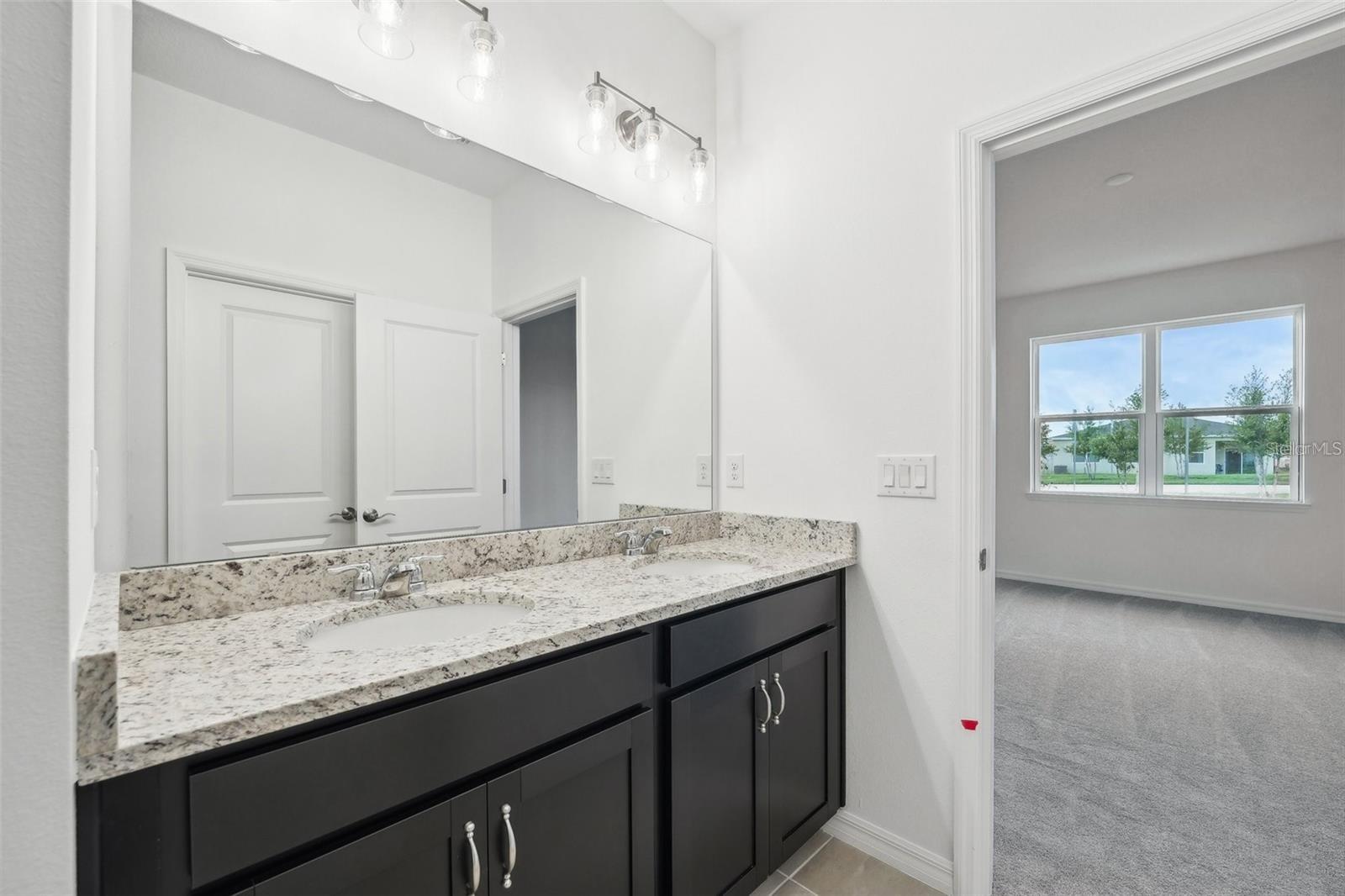 Image 21 of 36 For 1114 Clay Boulevard