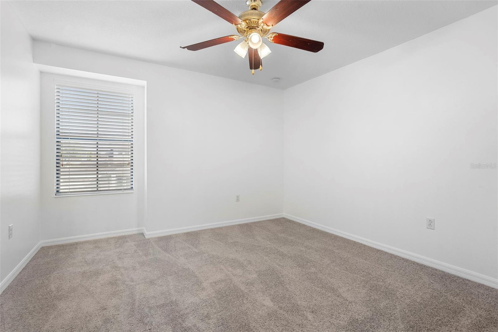 Image 17 of 29 For 10124 Tierra Bella Drive