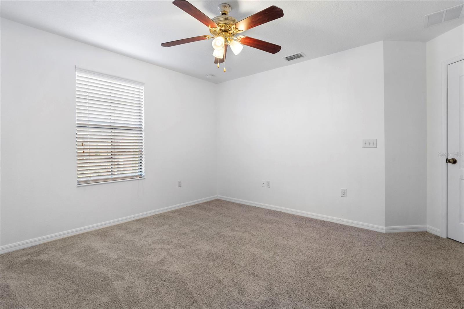 Image 19 of 29 For 10124 Tierra Bella Drive